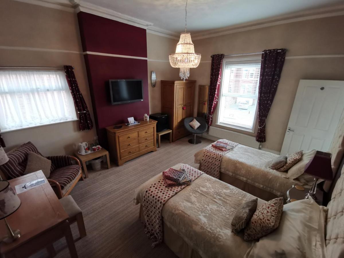 Vale House Bed and Breakfast Southport Eksteriør billede